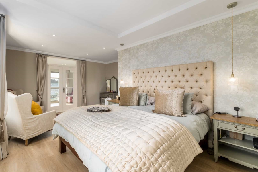5 Bedroom Property for Sale in Val De Vie Estate Western Cape